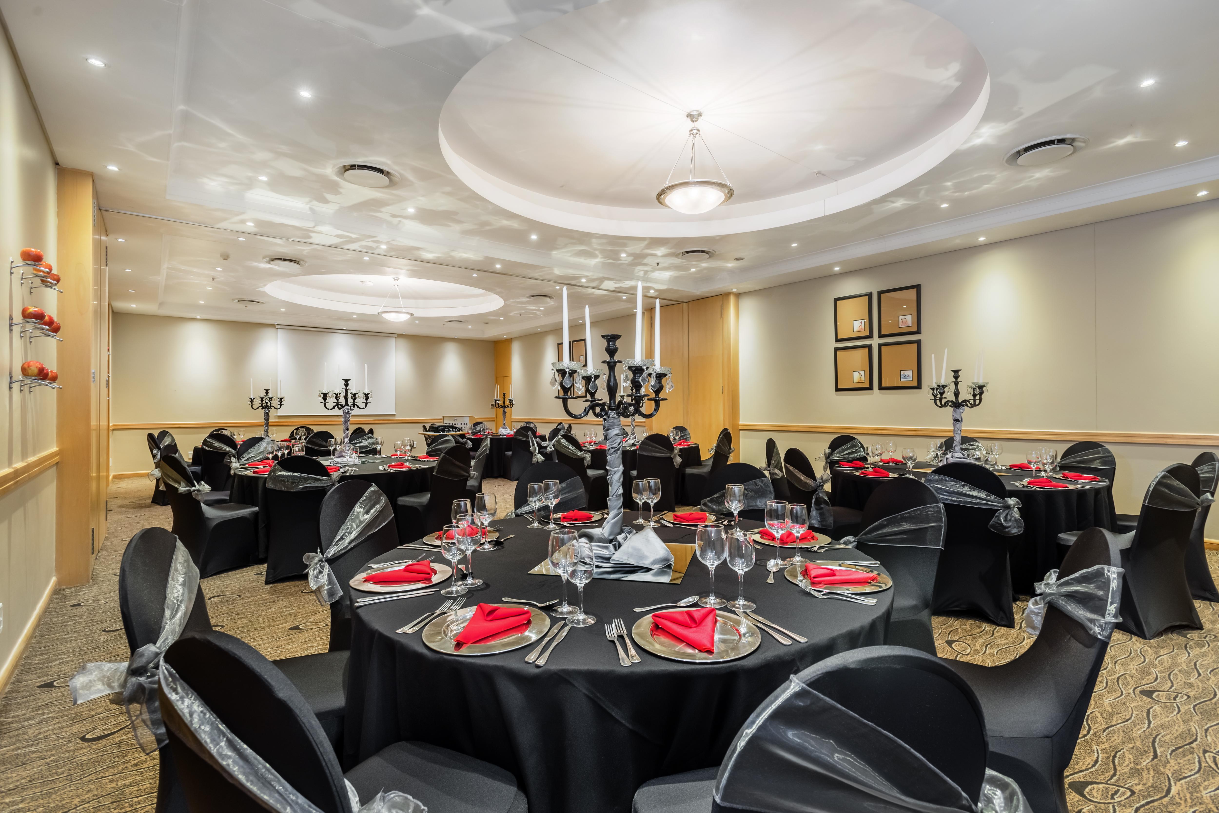 Protea Hotel By Marriott Johannesburg Wanderers Εξωτερικό φωτογραφία
