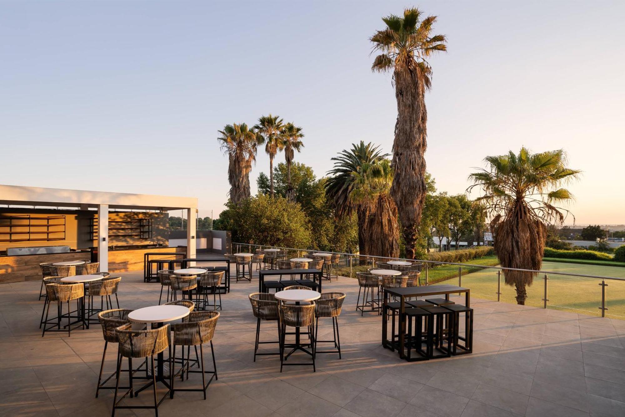 Protea Hotel By Marriott Johannesburg Wanderers Εξωτερικό φωτογραφία