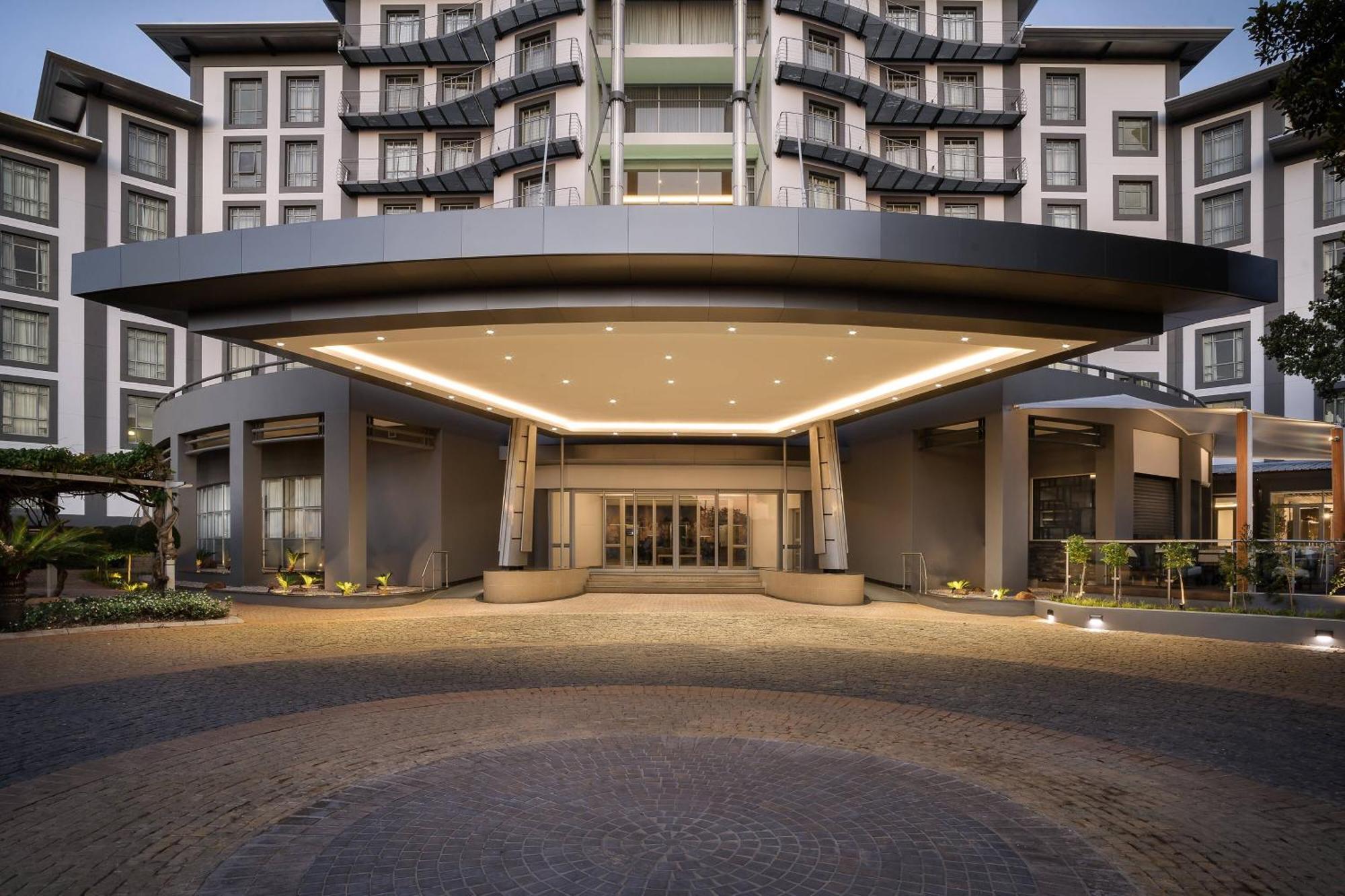 Protea Hotel By Marriott Johannesburg Wanderers Εξωτερικό φωτογραφία